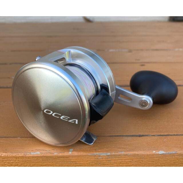 SHIMANO(シマノ)の【SHIMANO】OCEA CALCUTTA300HG スポーツ/アウトドアのフィッシング(リール)の商品写真