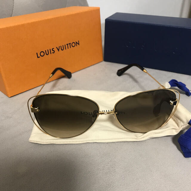 LOUIS VUITTON(ルイヴィトン)のルイヴィトン　サングラス 2020SS レディースのファッション小物(サングラス/メガネ)の商品写真