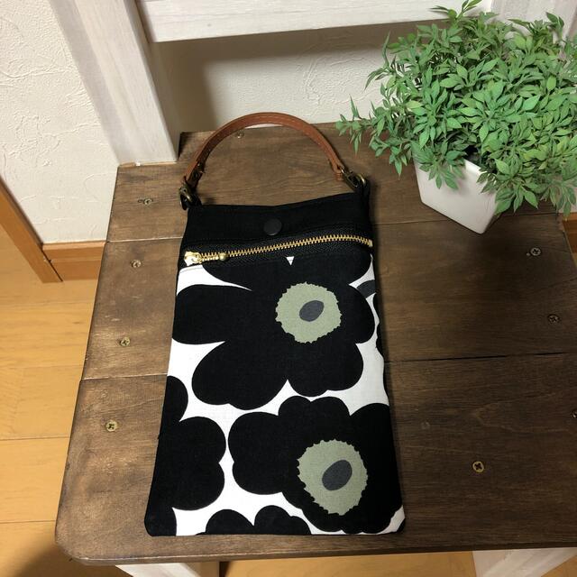 marimekko(マリメッコ)のスマホケース　スマホポーチ　かわいい！　ハンドメイド　マリメッコ  ウニッコ ハンドメイドのファッション小物(ポーチ)の商品写真