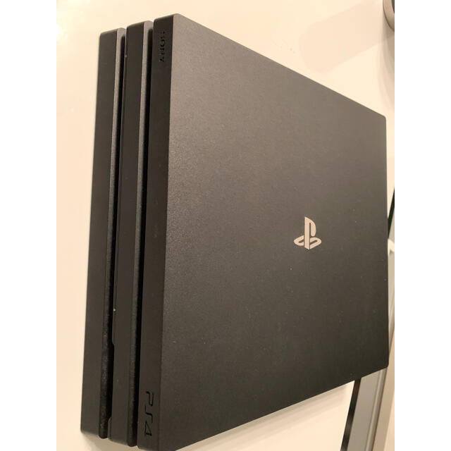 PlayStation4(プレイステーション4)の【値下げ】PlayStation4 PRO CUI-7100B プレステ4  エンタメ/ホビーのゲームソフト/ゲーム機本体(家庭用ゲーム機本体)の商品写真