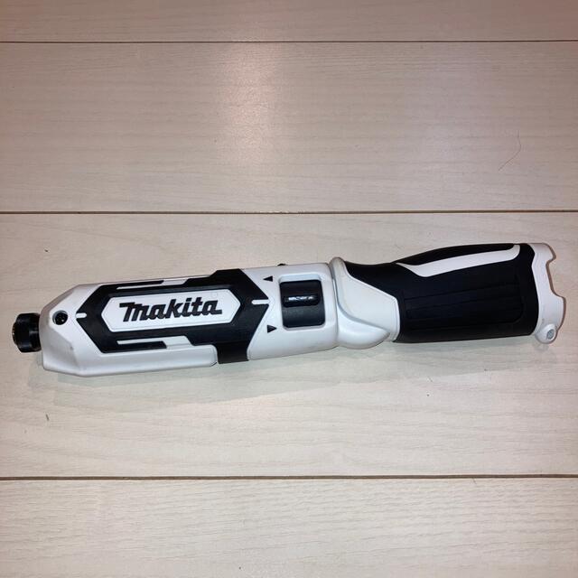 Makita(マキタ)のマキタ　充電式ペンインパクトドライバ　TD022DSHXW カラー白 自動車/バイクのバイク(工具)の商品写真