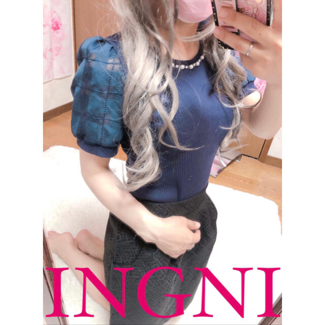 INGNI(イング)の3859.INGNI 胸元パールビジュー 袖シースルー ネイビー カットソー レディースのトップス(カットソー(半袖/袖なし))の商品写真