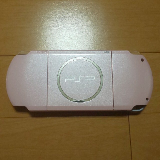 PlayStation Portable(プレイステーションポータブル)の（管05）PSP-3000（ピンク、修理品）すぐ遊べるセット エンタメ/ホビーのゲームソフト/ゲーム機本体(携帯用ゲーム機本体)の商品写真