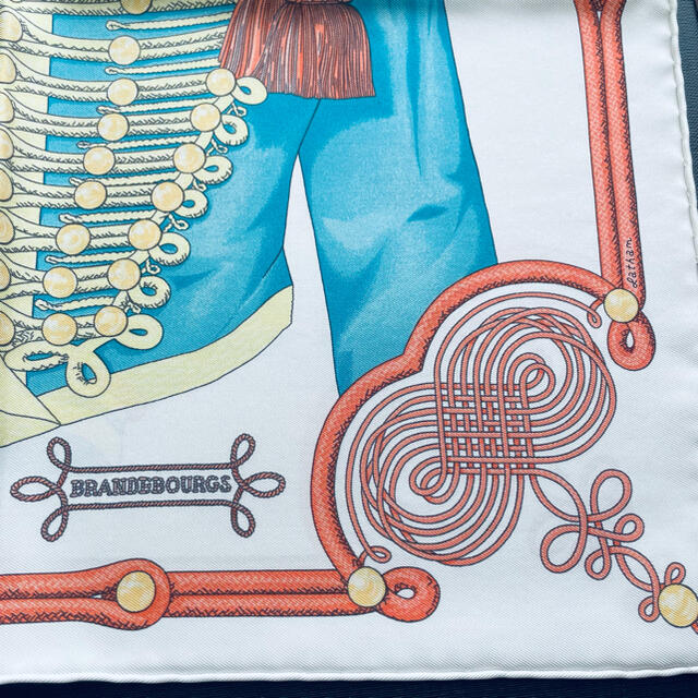 Hermes(エルメス)の【stong 様専用】エルメス  カレ　ブランデンブルク飾り レディースのファッション小物(バンダナ/スカーフ)の商品写真