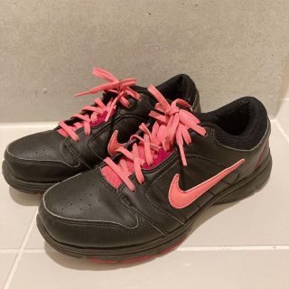 ナイキ(NIKE)のNIKE ウィメンズ ステディ 9 SL ワイド 黒 ピンク 23.5cm(スニーカー)