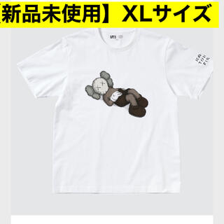ユニクロ(UNIQLO)の【新品未使用】KAWS x UNIQLO UT カウズ　Tシャツ　ホワイト　XL(Tシャツ/カットソー(半袖/袖なし))