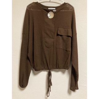 ザラ(ZARA)のZARA BASIC  シェルボタン付き　ブラウン　トップス　Sサイズ(カットソー(長袖/七分))