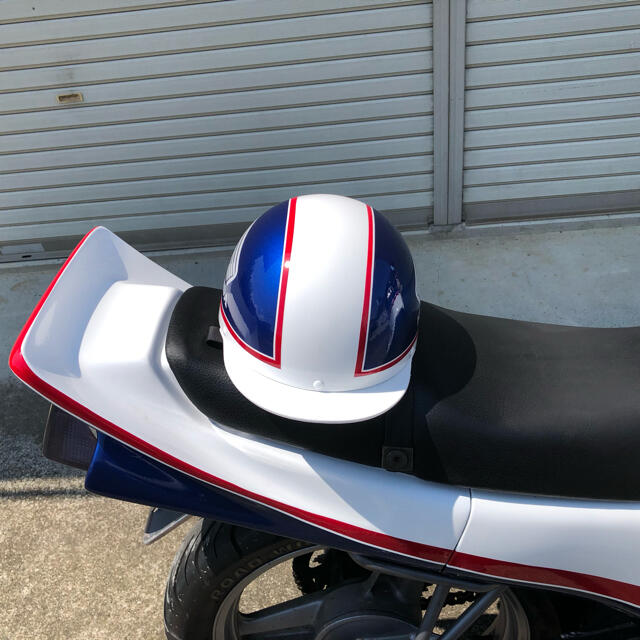 CBXカラー❗️半キャップ　コルク半　中古　ペイント　 自動車/バイクのバイク(ヘルメット/シールド)の商品写真