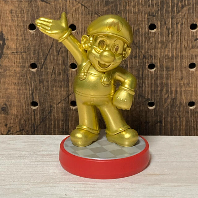 amiibo マリオ　ゴールドvar.