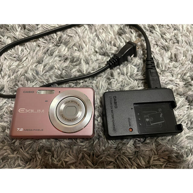 CASIO(カシオ)のCASIO EXLIM EX-Z77ピンク スマホ/家電/カメラのカメラ(コンパクトデジタルカメラ)の商品写真