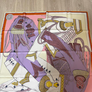 エルメス(Hermes)の新品　エルメス カレ90 スカーフ ズアウとドラゴン パープル(スカーフ)