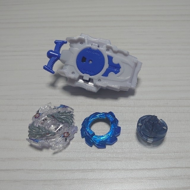 ベイブレードまとめ売り(ランチャー付き) | svetinikole.gov.mk