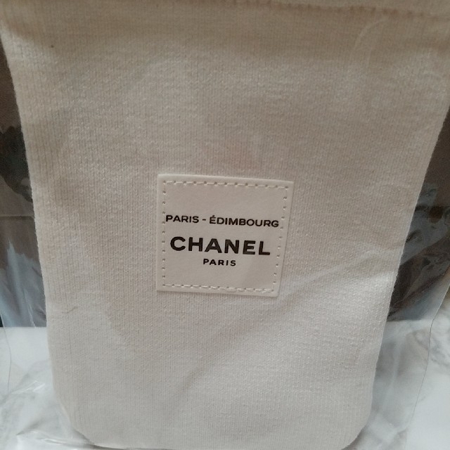 CHANEL(シャネル)のCHANEL ポーチ レディースのファッション小物(ポーチ)の商品写真