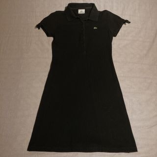 ラコステ(LACOSTE)のラコステ ポロシャツワンピース 黒 半袖(ひざ丈ワンピース)