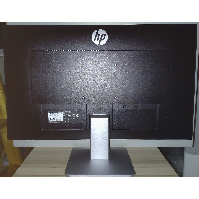美品 HP 27qi WQHDディスプレイ(2560 x 1440)27インチ