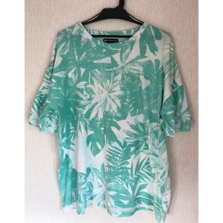 【美品】ボタニカル柄Ｔシャツ　Ｌ　☆使用1回のみ　☆匿名配送料込(Tシャツ/カットソー(半袖/袖なし))