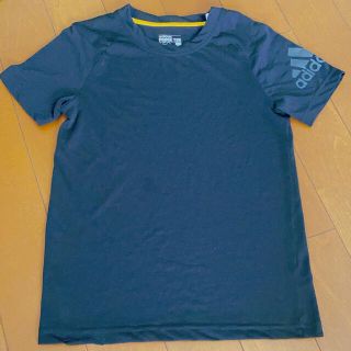 アディダス(adidas)のadidas アディダス Tシャツ(Tシャツ/カットソー)