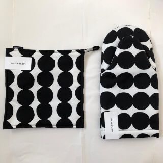 マリメッコ(marimekko)のマリメッコ　鍋つかみ&鍋しき　新品 marimekko(キッチン小物)