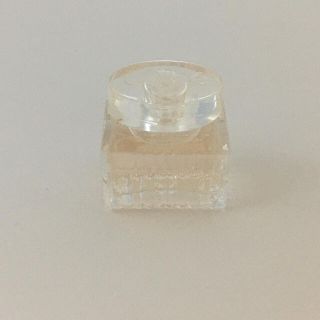 クロエ(Chloe)のChloe クロエ　ローズドクロエ　オードトワレ　5ml 未使用(香水(女性用))