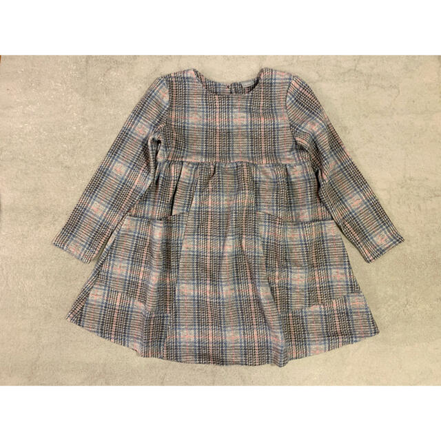 NEXT(ネクスト)のNEXT グレーチェックワンピース ネクスト 5-6歳  116cm キッズ/ベビー/マタニティのキッズ服女の子用(90cm~)(ワンピース)の商品写真