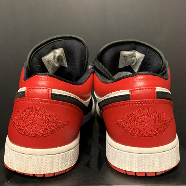 NIKE(ナイキ)のNIKE AIR JORDAN 1 LOW BLACK TOE メンズの靴/シューズ(スニーカー)の商品写真