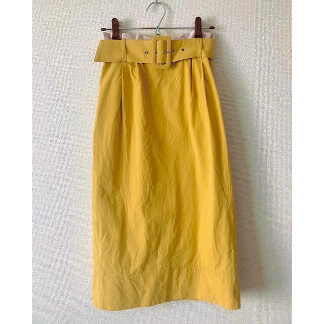 REDYAZEL(レディアゼル)のお値下げ！　REDYAZEL タイトスカート　イエロー　美品 レディースのスカート(ロングスカート)の商品写真