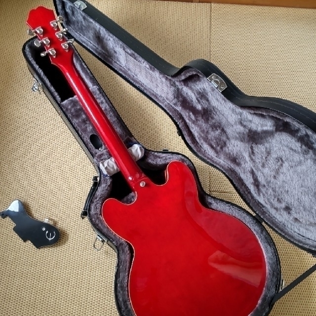 Epiphone(エピフォン)の亀治郎様ご専用  エピフォン ドット ハードケース付き 楽器のギター(エレキギター)の商品写真