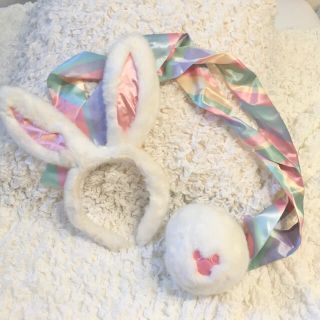 ディズニー(Disney)のカチューシャ🐰しっぽ付き🐰ディズニー🐰うさぎ🐰イースター(キャラクターグッズ)