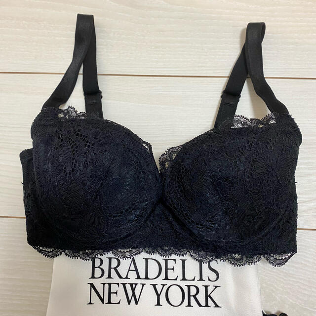 BRADELIS New York(ブラデリスニューヨーク)のcoco様専用🌟ブラデリスニューヨーク◆ジャスミンブラ E65 レディースの下着/アンダーウェア(ブラ)の商品写真