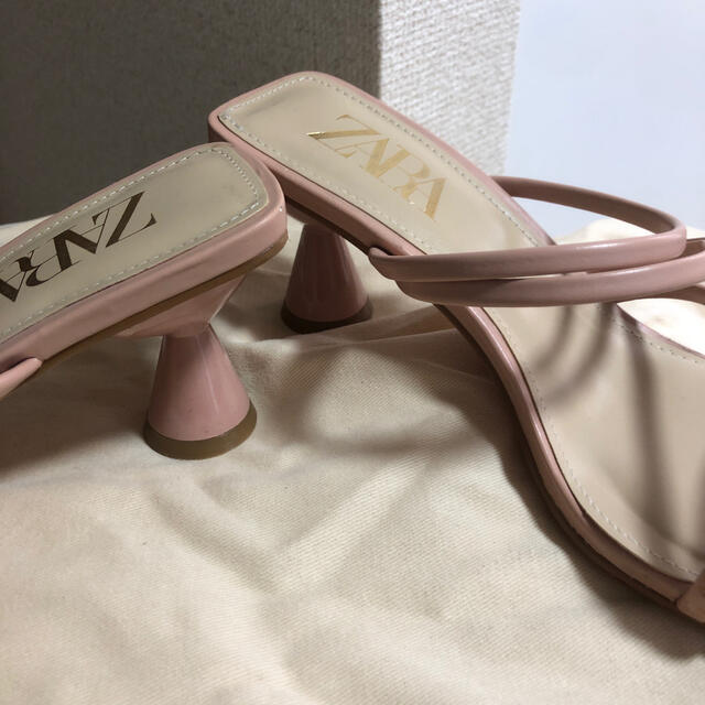 ZARA(ザラ)のZARA サンダル  ピンク　35 レディースの靴/シューズ(サンダル)の商品写真