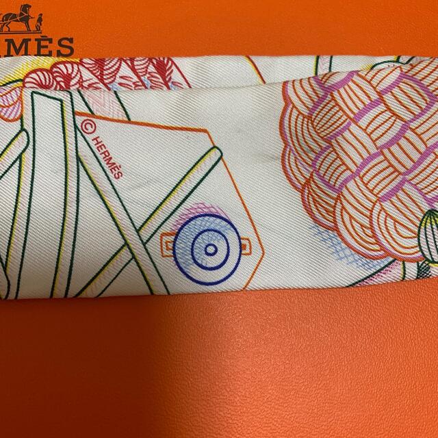 Hermes(エルメス)のツイリー レディースのファッション小物(バンダナ/スカーフ)の商品写真