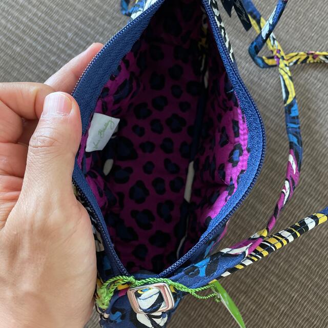 Vera Bradley(ヴェラブラッドリー)のVera Bradley 斜めかけバッグ　未使用 レディースのバッグ(ショルダーバッグ)の商品写真