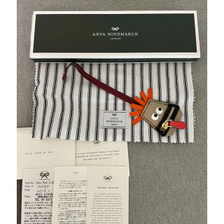 アニヤハインドマーチ(ANYA HINDMARCH)のアニヤハインドマーチ キーホルダー　チャーム　(キーホルダー)