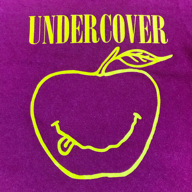 UNDERCOVER(アンダーカバー)の美品🌺送料込み✨アンダーカバー　キッズM 100サイズぐらい💐Tシャツ キッズ/ベビー/マタニティのキッズ服男の子用(90cm~)(Tシャツ/カットソー)の商品写真