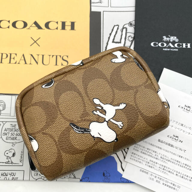 新品未使用 COACH バッグ コーチ コラボ カーキ　スヌーピー柄 ポーチ