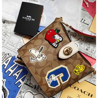 コーチ(COACH)のCOACHコーチ X スヌーピーコラボ★PEANUTSバケツ型ショルダーバック(ショルダーバッグ)