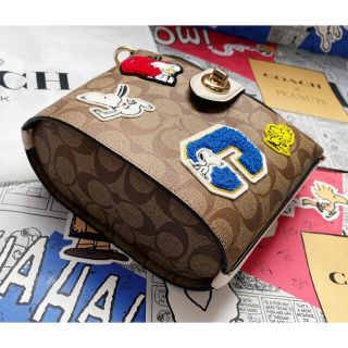 COACH - COACHコーチ X スヌーピーコラボ☆PEANUTSバケツ型ショルダー ...