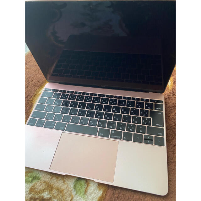 MacBook 人気カラー　定価16万 1