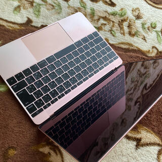 MacBook 人気カラー　定価16万