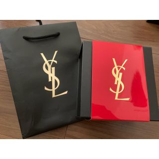 イヴサンローランボーテ(Yves Saint Laurent Beaute)のイブサンローランのギフトBOX(ラッピング/包装)