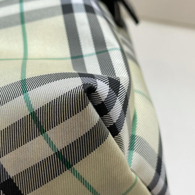 BURBERRY(バーバリー)の良品！！【バーバリー　ノバチェック柄　ポーチ　ハンドバッグ】 レディースのファッション小物(ポーチ)の商品写真