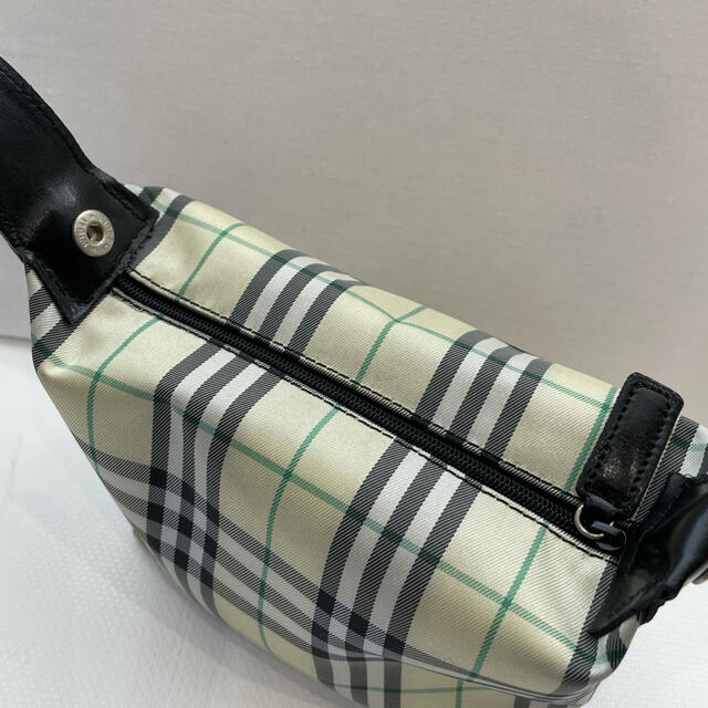 BURBERRY(バーバリー)の良品！！【バーバリー　ノバチェック柄　ポーチ　ハンドバッグ】 レディースのファッション小物(ポーチ)の商品写真