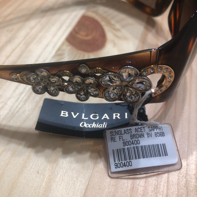 BVLGARI(ブルガリ)のブルガリ　フラワー　スワロフスキー   限定　サングラス　新品　レディース レディースのファッション小物(サングラス/メガネ)の商品写真