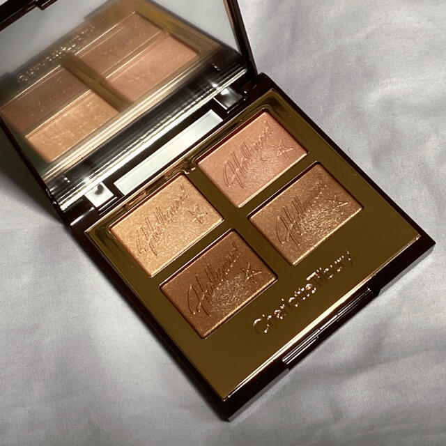 TOM FORD(トムフォード)のCharlotte Tilbury アイシャドウパレット　限定品 コスメ/美容のベースメイク/化粧品(アイシャドウ)の商品写真