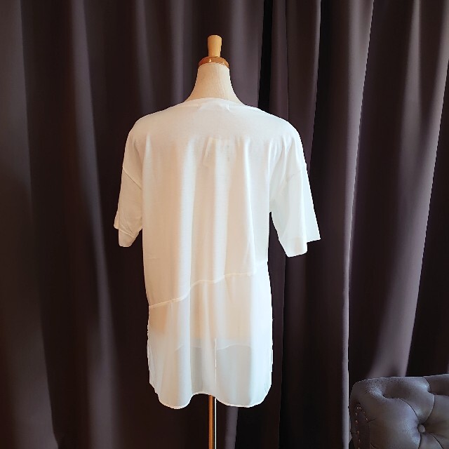 Bou Jeloud(ブージュルード)のM53 新品 BouJeloud ホワイト ゆるサラ Tシャツ プリント F レディースのトップス(Tシャツ(半袖/袖なし))の商品写真