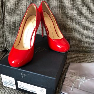 GIUZEPPE ZANOTTI(レッド/赤色系)のフリマアイテム一覧 GIUZEPPE ZANOTTI(レッド/赤色系)のフリマアイテム一覧