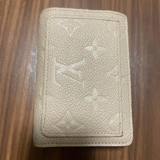 LOUIS VUITTON(ルイヴィトン)のNEZU様　8/8までお取り置き　ルイヴィトン 二つ折り財布 レディースのファッション小物(財布)の商品写真