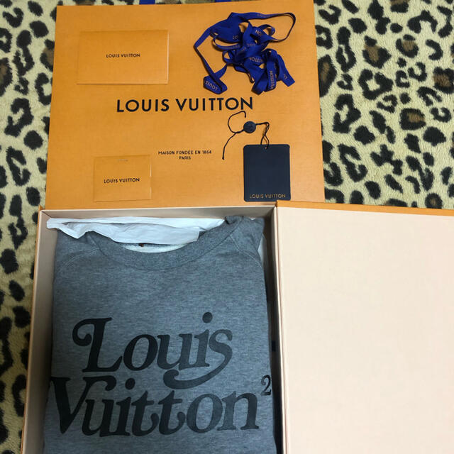 LOUIS VUITTON(ルイヴィトン)のlouis vuitton  ヴィトン   コラボ商品　スウェット  メンズのトップス(スウェット)の商品写真