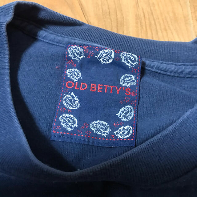 OLD BETTY'S(オールドベティーズ)のOLD BETTY'S GREEN BOWL ロゴ　ネイビーTシャツ　カットソー レディースのトップス(Tシャツ(半袖/袖なし))の商品写真