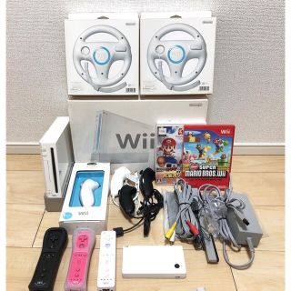 ウィー(Wii)の任天堂 Wii  豪華セット✨　リモコン・ヌンチャク・ソフト付き　動作確認済み(家庭用ゲーム機本体)